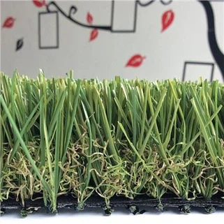 Trvanlivý dekorační zelené umělé trávě na venkovní zahradní